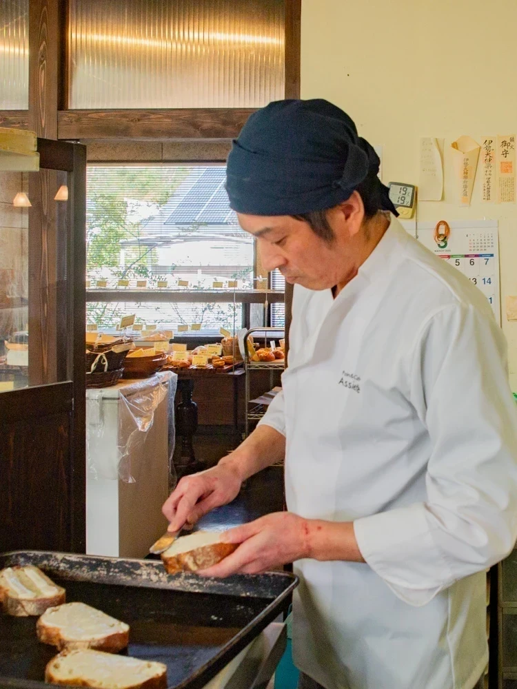 アシェット:岡原 剛 店主
