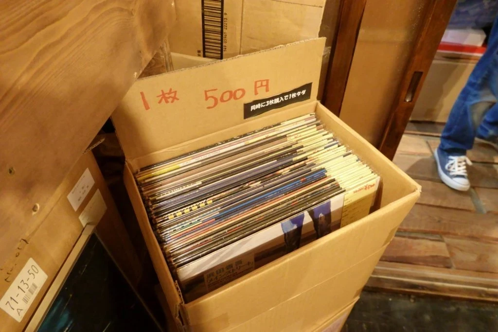 尾道レコード LP500円箱
