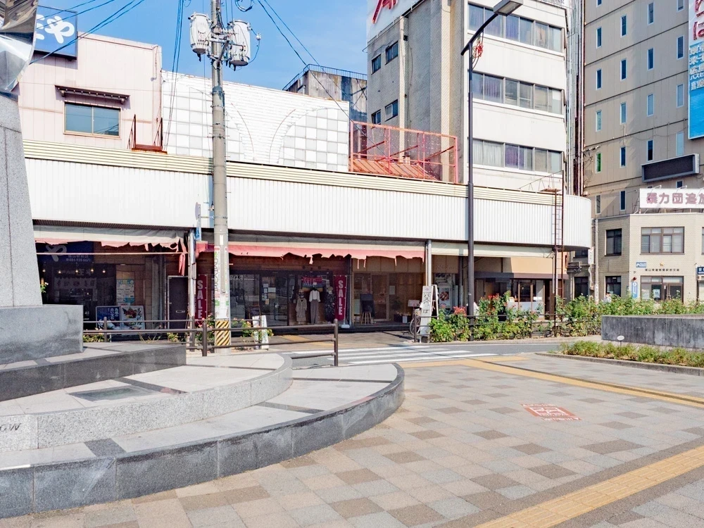 AREA INN FUSHIMICHO：バスロータリー