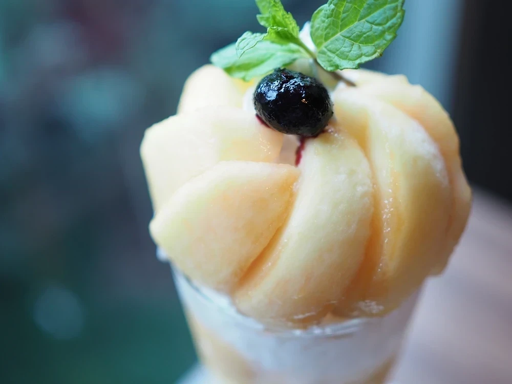 K.D.Cafe 桃パフェ