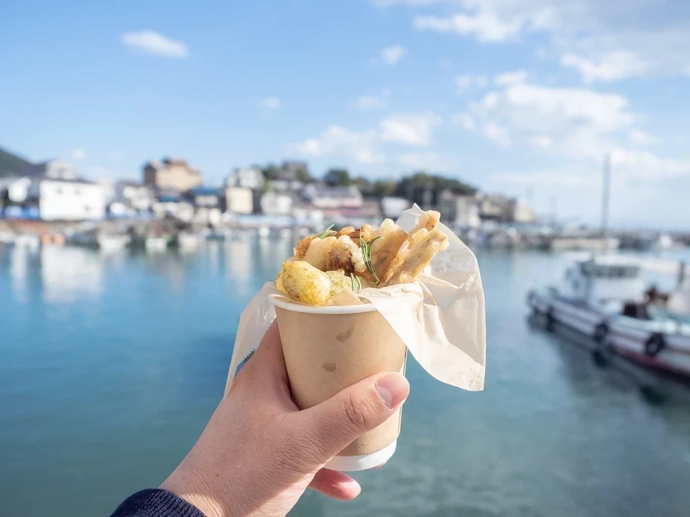 鞆一商店:瀬戸内の小魚フリットとゼッポリーネ