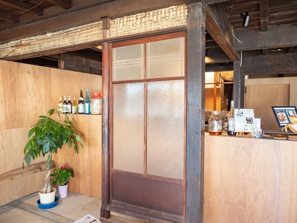鞆一商店:店内
