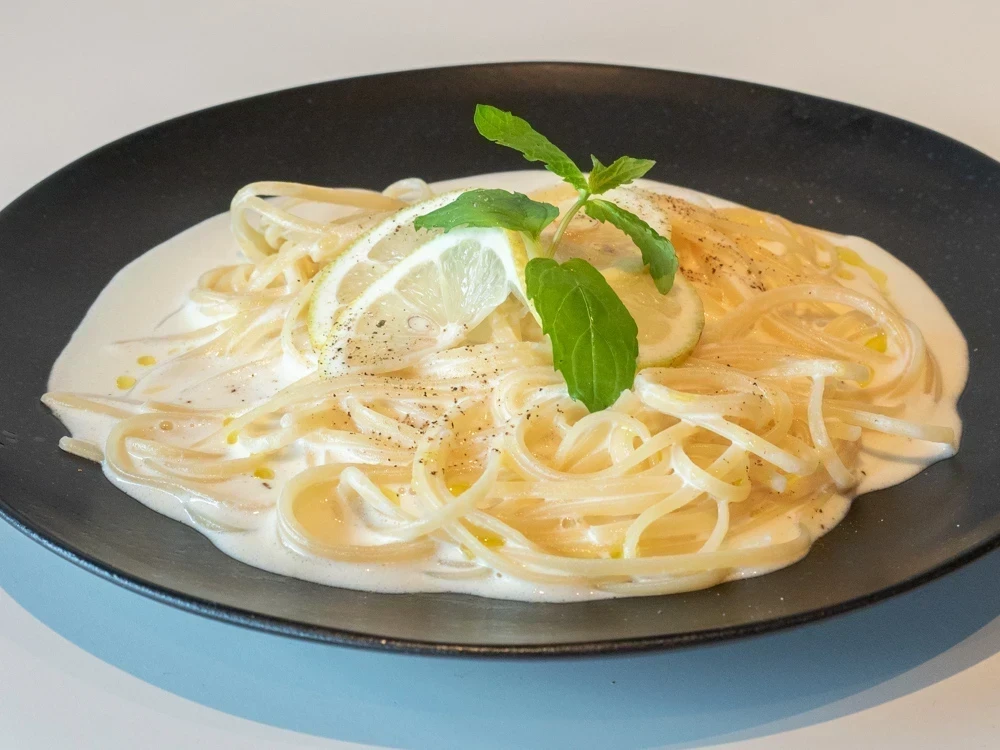 a cafe:瀬戸内レモンクリームパスタ