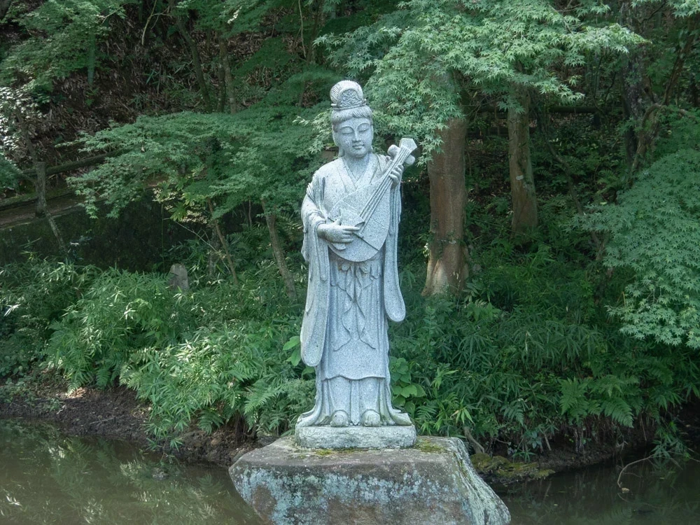 明王院:弁財天像