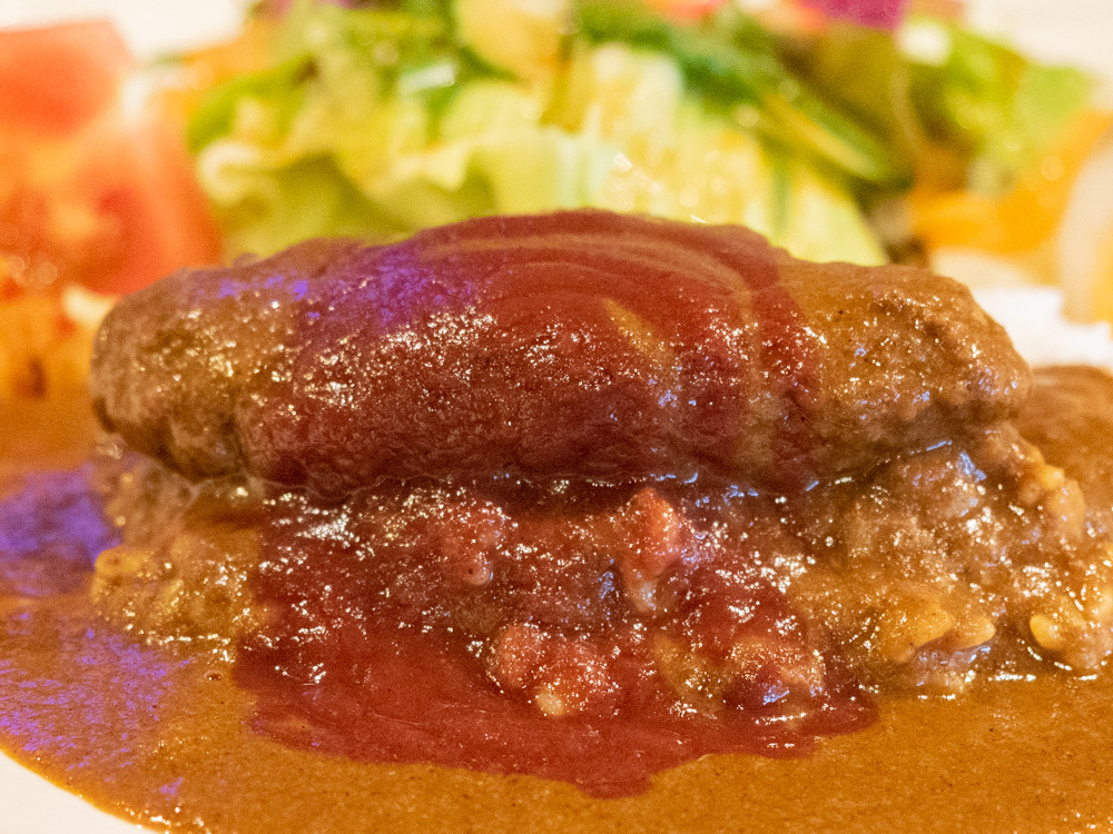 アップルスパイス：ハンバーグカレー