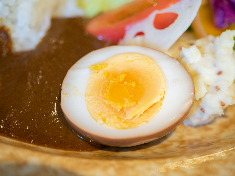 アップルスパイス：フライドチキンカレー
