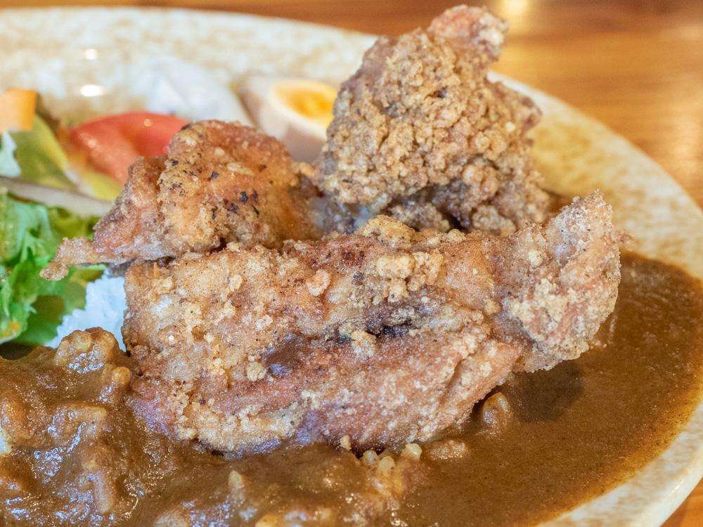 アップルスパイス：フライドチキンカレー