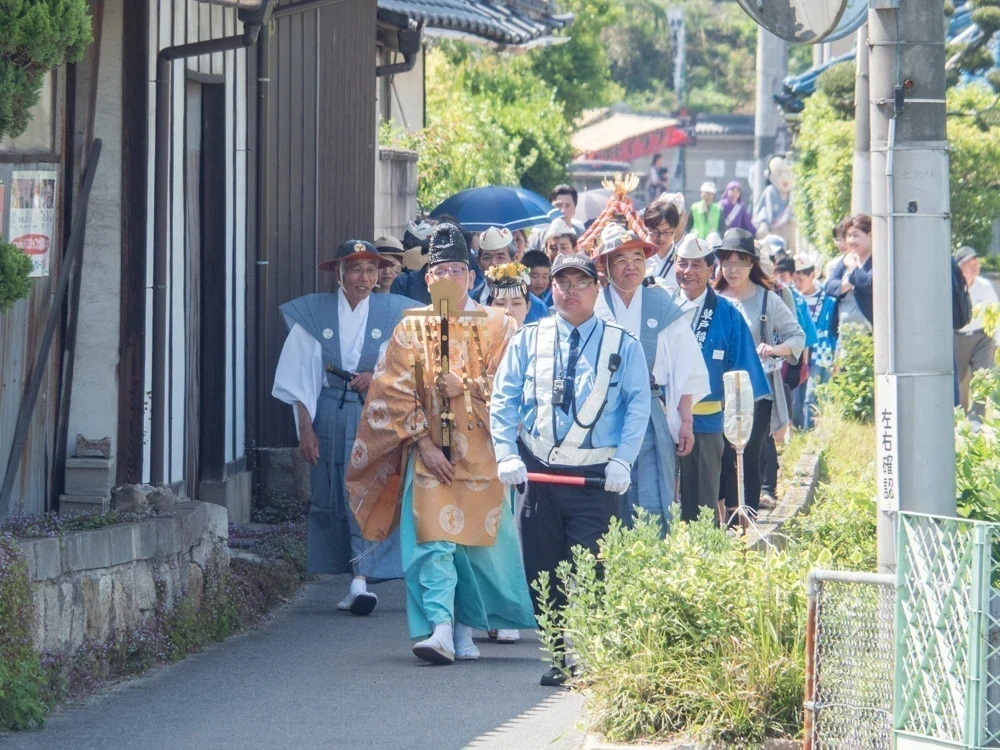 草戸稲荷神社:卯之大祭 コンコン行列のようす