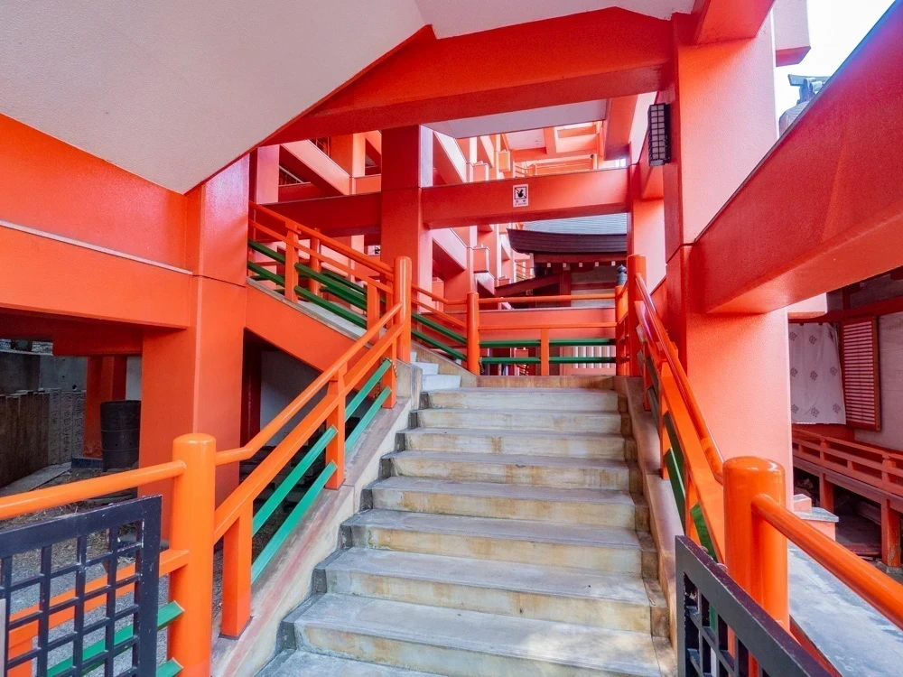 草戸稲荷神社:本殿参拝階段