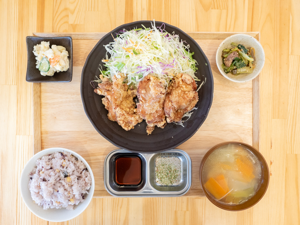 日鶏ひとり：日鶏定食