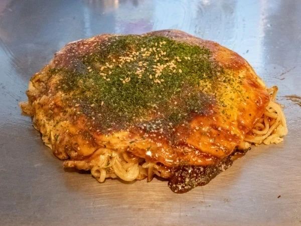 はっせい船町店。〜 こだわりは生麺とキャベツ・オリジナルソース！本場で修業した広島お好み焼を福山で