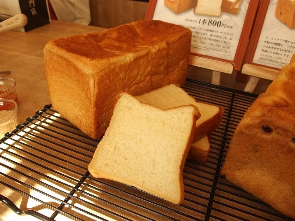 お、おいしいっ。う、うまっ。魅惑のくちどけ