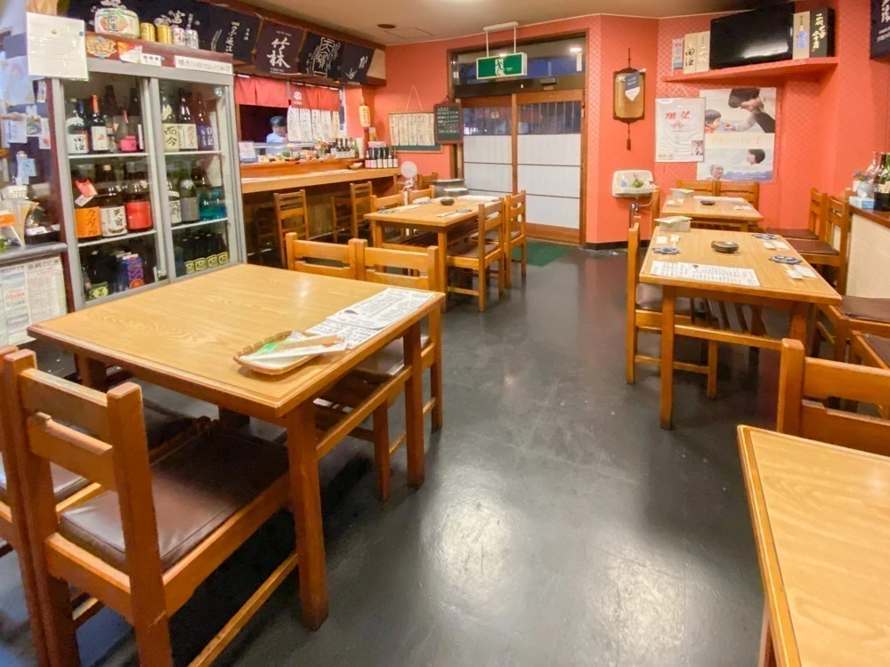 栄清丸:店内