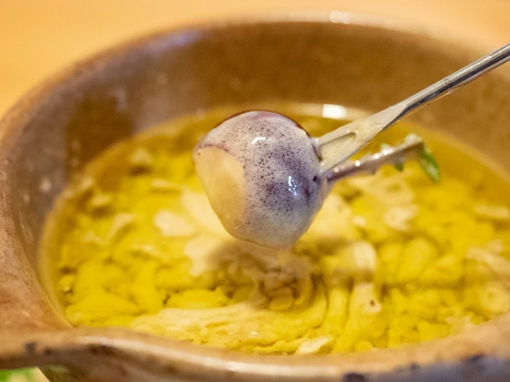 ルオント:福山農家さんと自社栽培野菜のバーニャカウダ(紫ラディッシュ)
