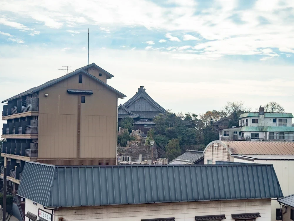 福禅寺:境内から見える円福寺