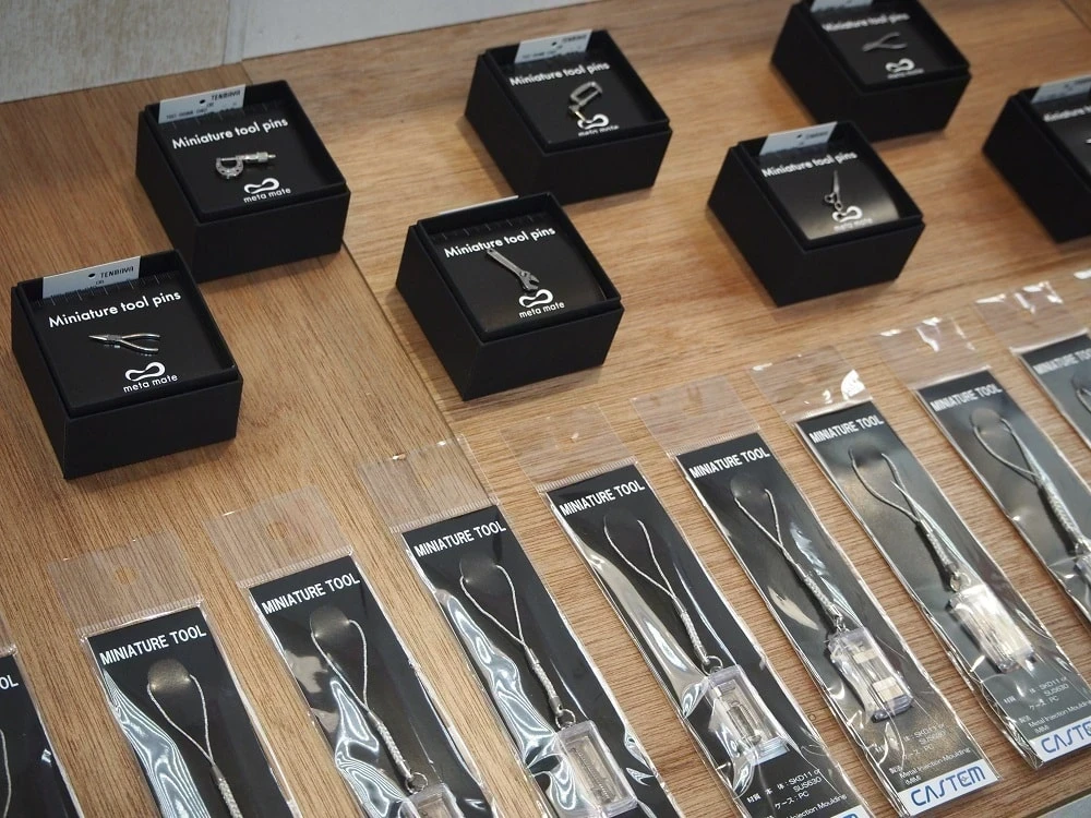 FUKUYAMA MONO SHOP 店内 ミニチュア工具ピンズ