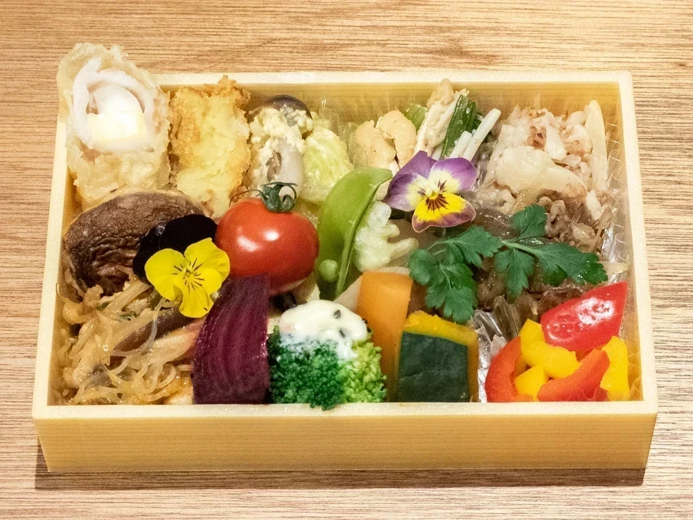 かみてつ青果店:野菜弁当