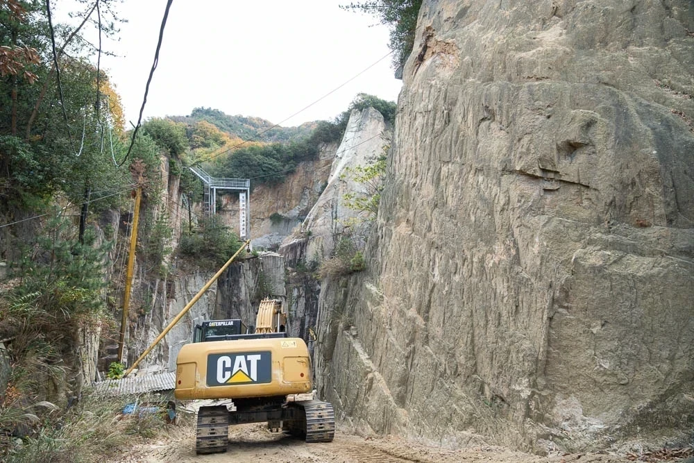 北木島 石切りの渓谷展望台