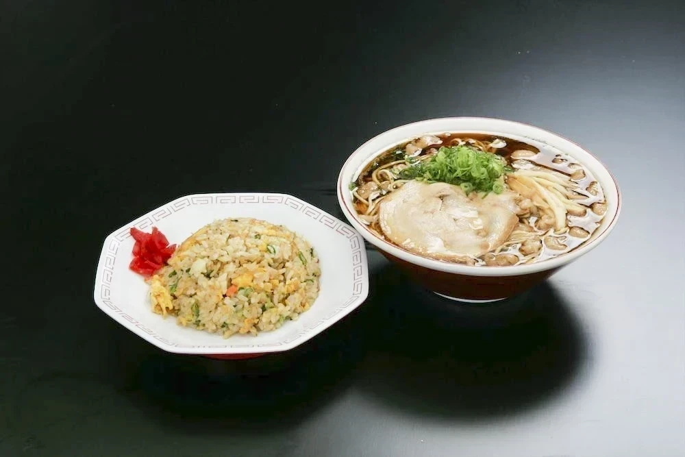 たに：半チャン定食