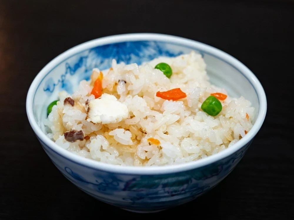 衣笠:鯛めし膳の鯛めし