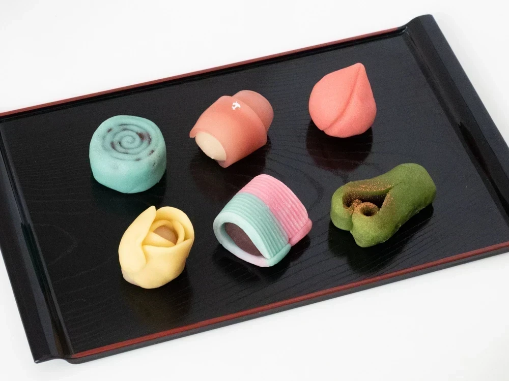 富久屋:季節の生菓子