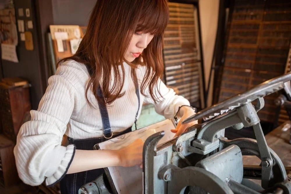 カードを印刷機にセットする
