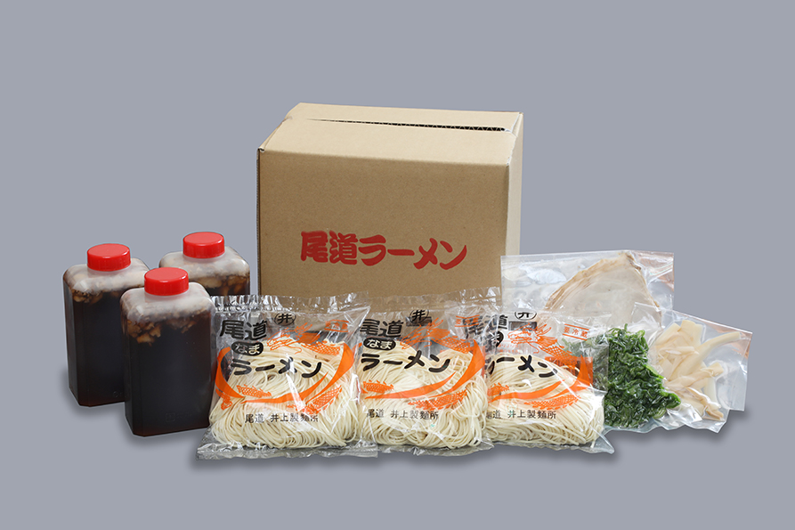 牛ちゃん尾道店：持ち帰り用尾道ラーメン