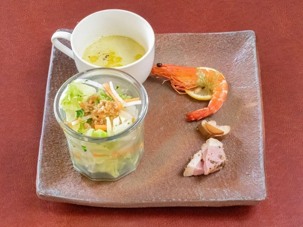 Aji-to:気まぐれリゾット(クリーム)の前菜