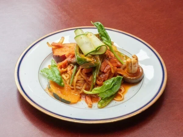 イタリアンダイニング Aji-to(アジト) 〜 野菜を生かし野菜をおいしく食べられるイタリア料理店。リーズナブルに本格イタリアンのフルコースも楽しめる