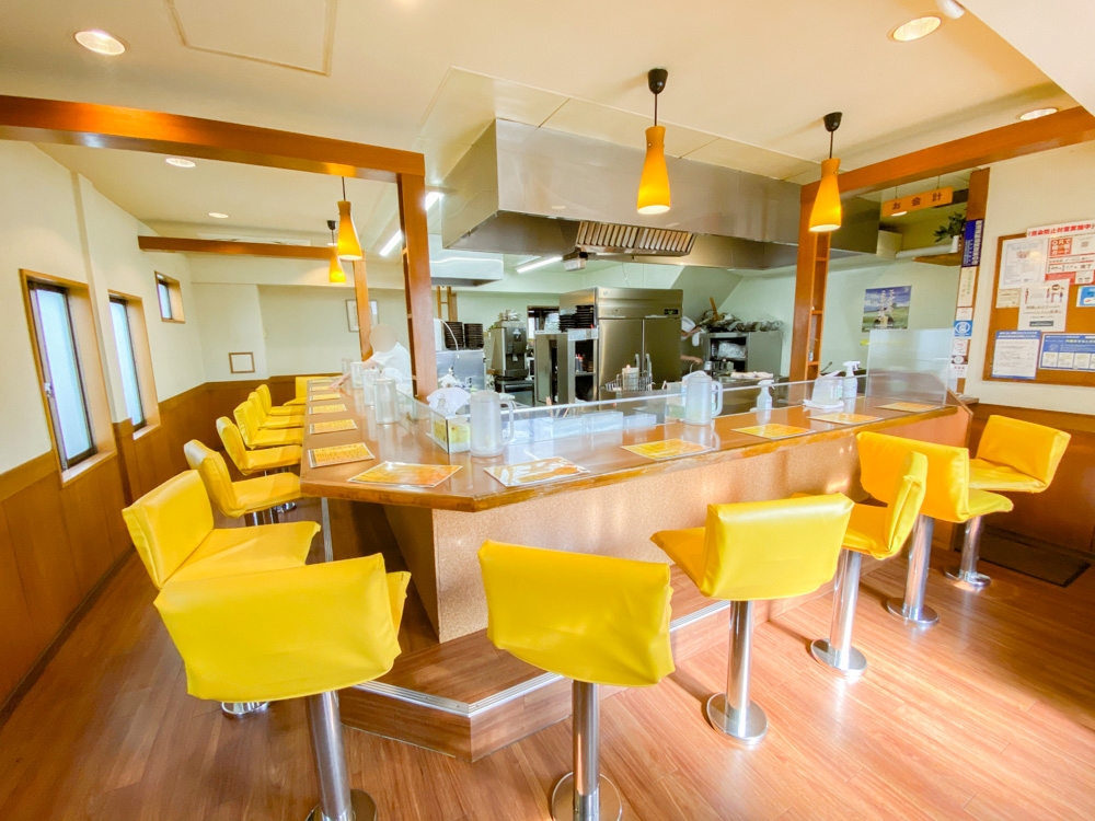 ラーメンハウス：店内