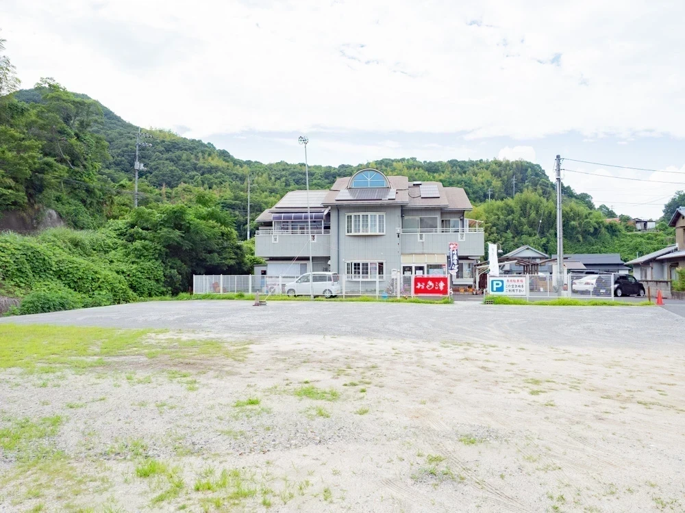 お多津：駐車場