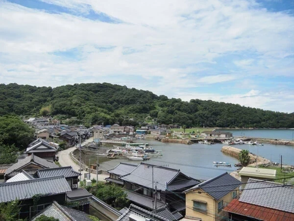 真鍋島 ～ ノスタルジックな路地が印象的 「五里五里」と呼ばれる島