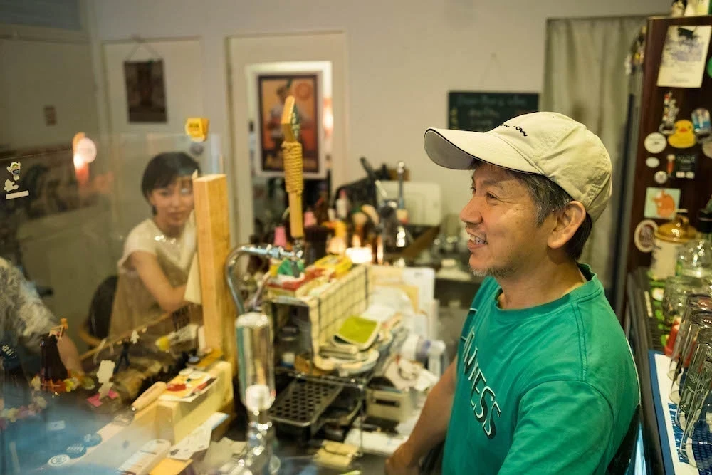 Beer Bar a clueのマスター林さん