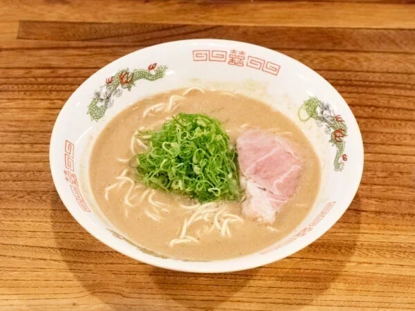 【閉店】めんや 長いち 〜 福山で本場・九州の本格的な豚骨ラーメンが味わえる！三種類の濃度を選べるのも魅力