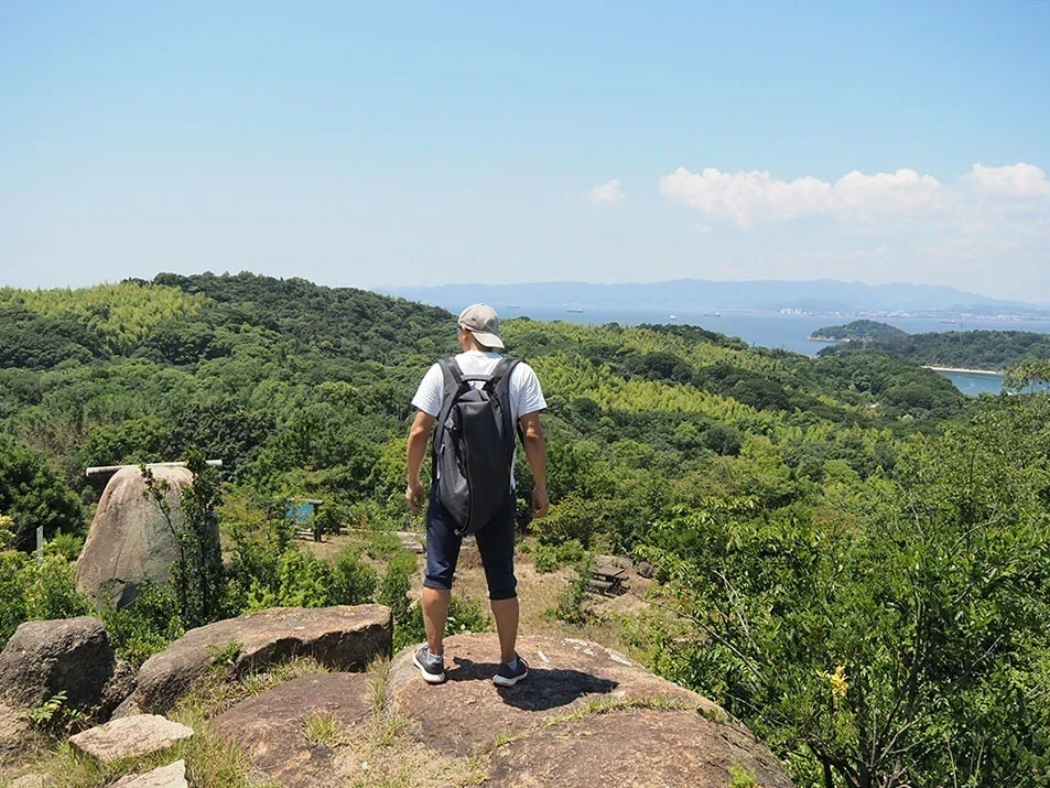 神卜山