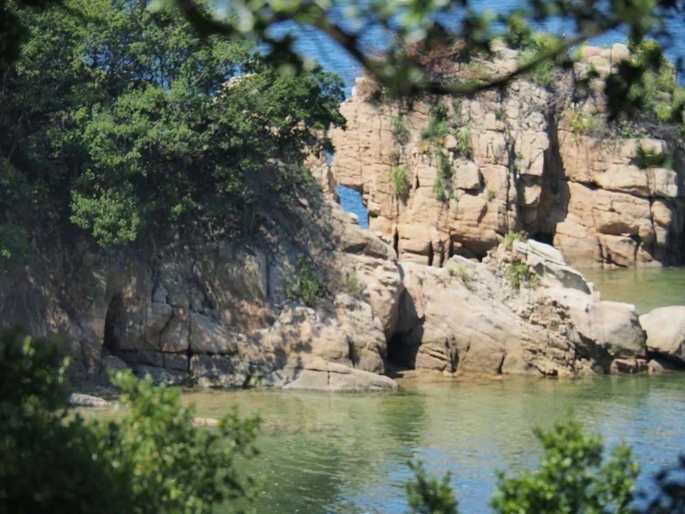 窓岩