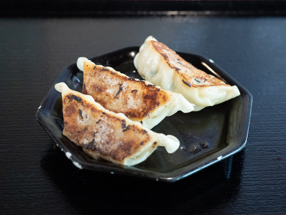 セットのギョーザ