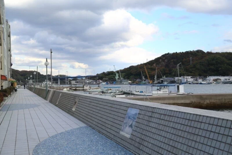 尾道水道沿いの道