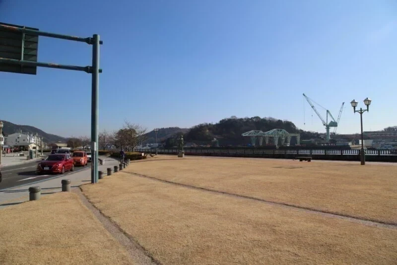 尾道駅前