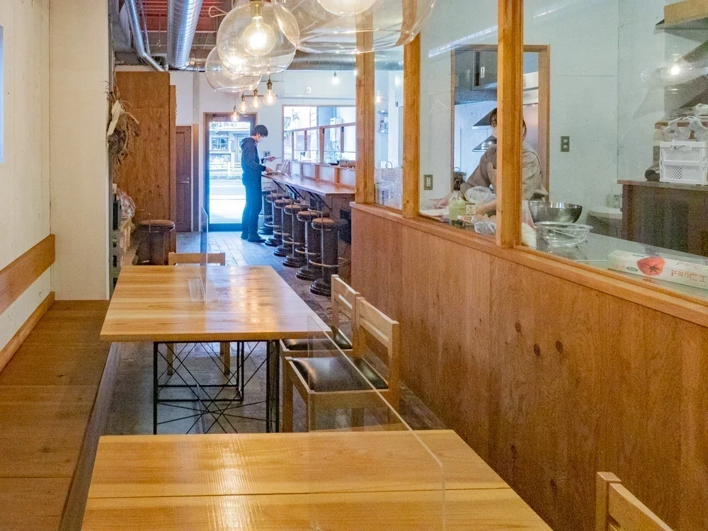 リトル セトウチ:福山伏見 店内
