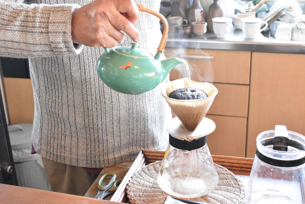 豆が膨らむ