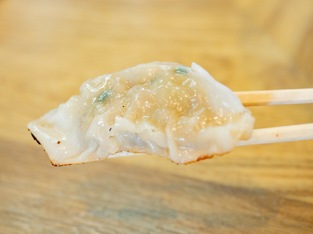 しおゑもん：餃子