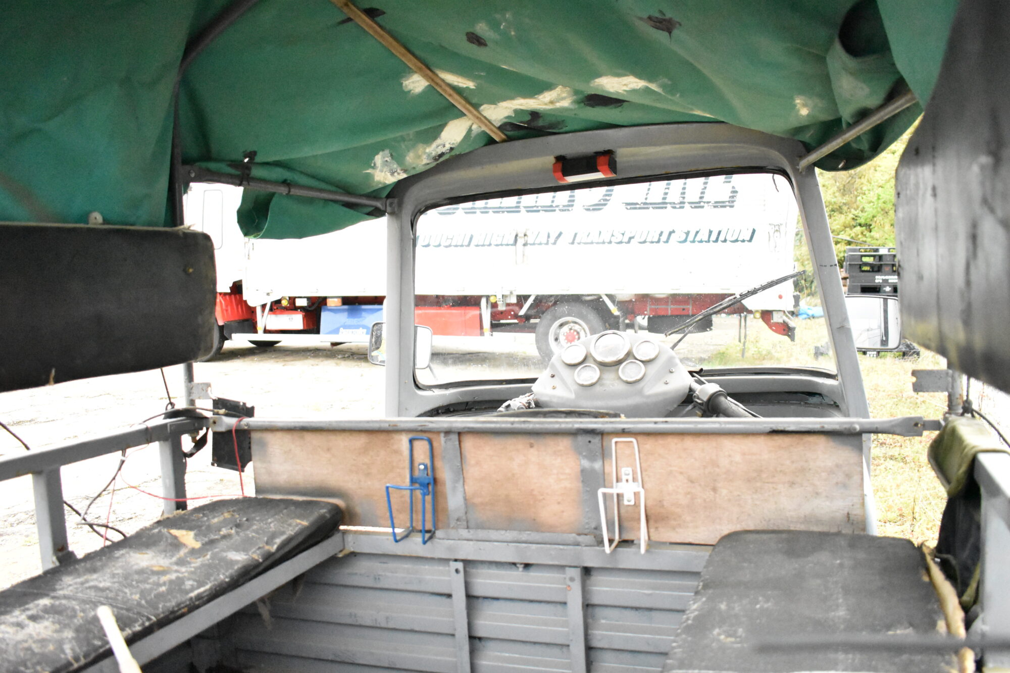 トゥクトゥクの座席