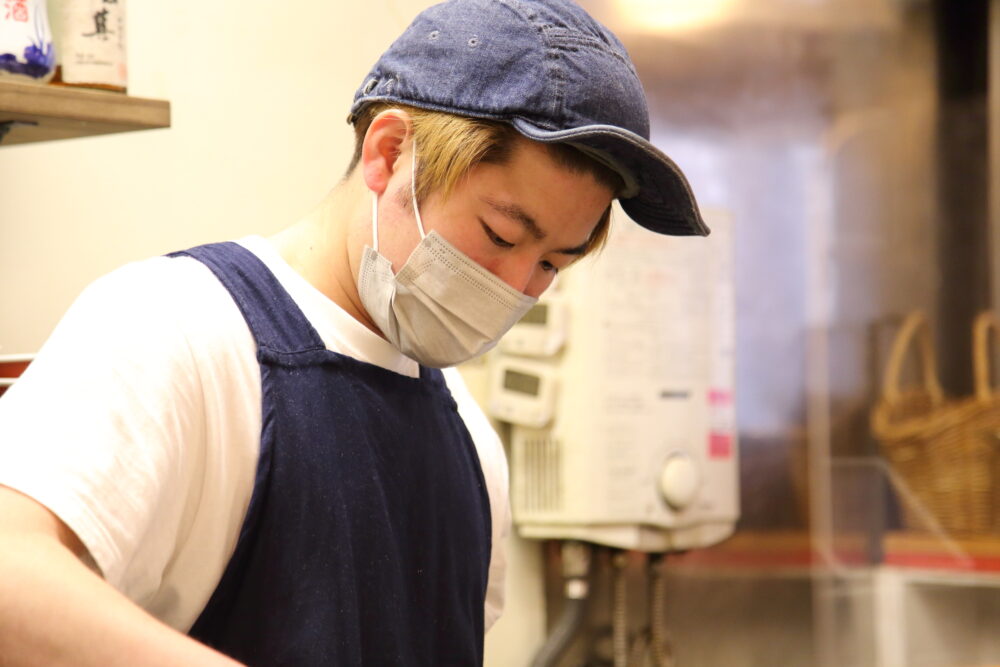うーろんの新谷さん