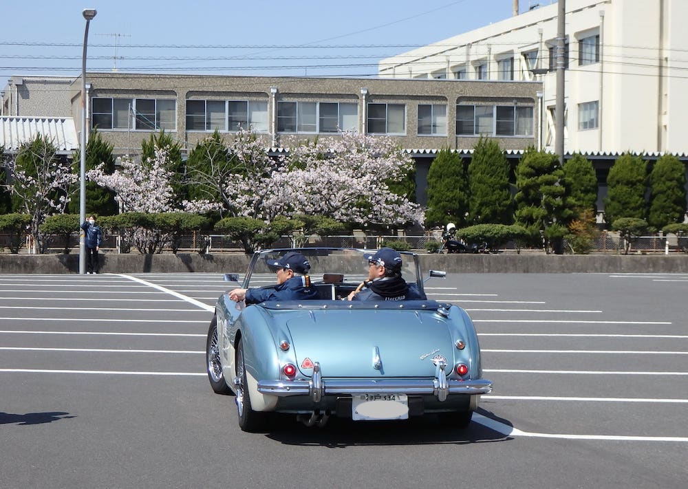 AUSTIN HEALEY 100/6 (1957年)