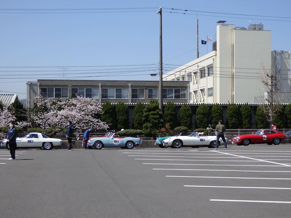 笠岡市民会館に集まったクラシックカー・ヴィンテージカー