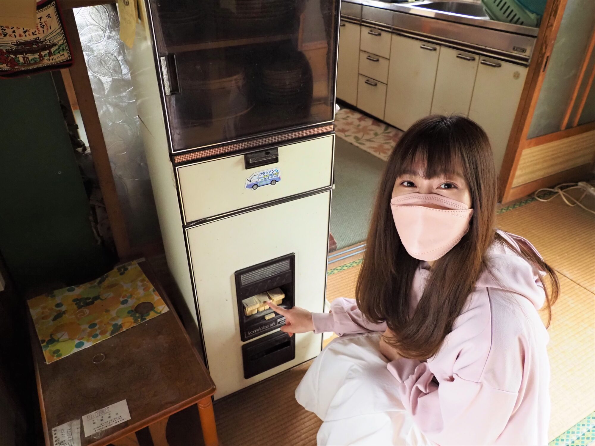 現在ではなかなか見られないタイプの米びつ。