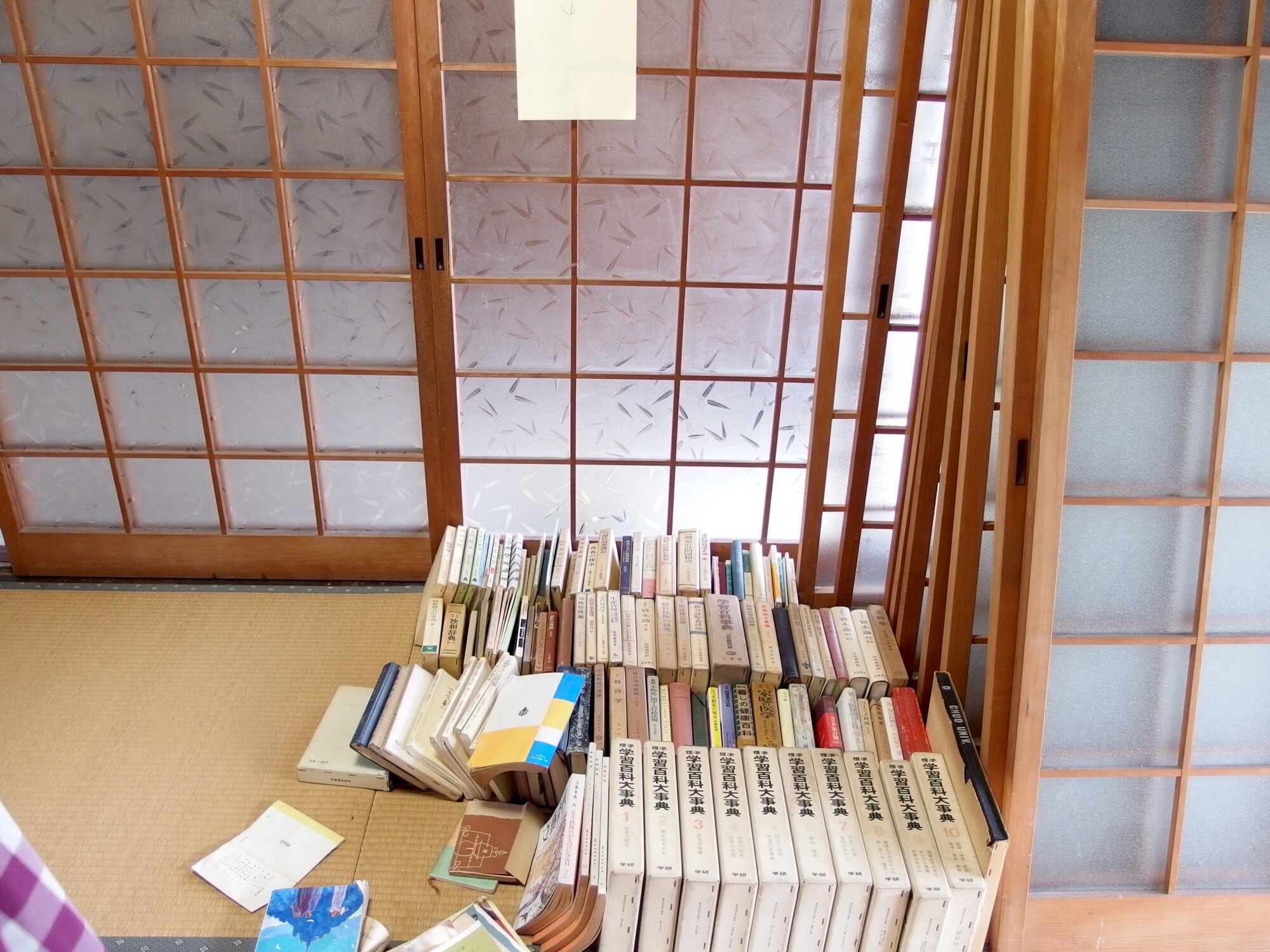 古民家の残り物もっていってくだ祭の本コーナー