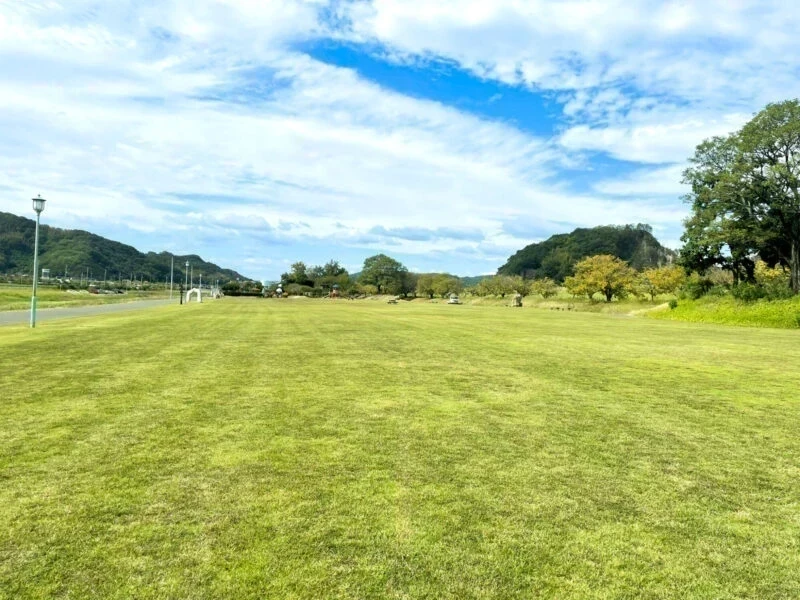 お楽しみスポットいっぱいの「かさおか太陽の広場」で秋を楽しもう
