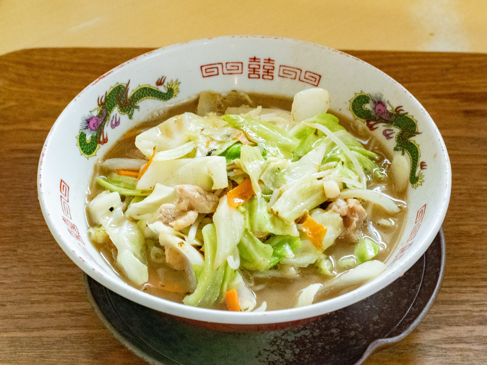 女性からも人気が高い「野菜ラーメン」(過去の訪問時に撮影)
